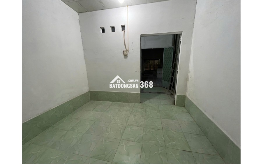 Phòng trọ giá rẻ 24m2, ngay trong khu dân cư Tân Phú Thạnh, gần Đại học Võ Trường Toản